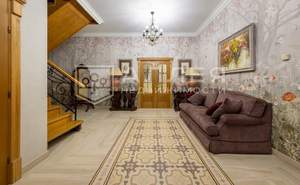 Дом 650м², 3-этажный, участок 35 сот.  