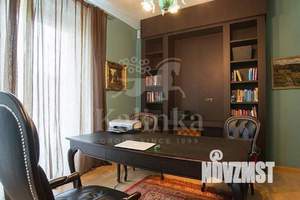 Дом 600м², 3-этажный, участок 8 сот.  