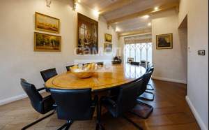 Дом 385м², 4-этажный, участок 2 сот.  