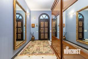 Таунхаус 320м², 2-этажный, участок 2 сот.  