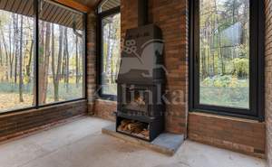 Дом 300м&sup2;, 2-этажный, участок 0 сот.  