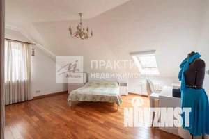 Дом 256м², 2-этажный, участок 17 сот.  