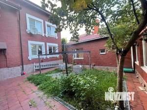 Таунхаус 230м², 3-этажный, участок 3 сот.  