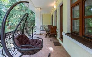 Дом 405м², 3-этажный, участок 15 сот.  