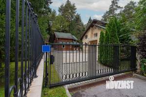 Коттедж 614м&sup2;, 3-этажный, участок 12 сот.  