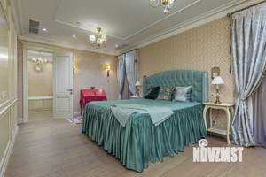 Таунхаус 367м², 2-этажный, участок 7 сот.  