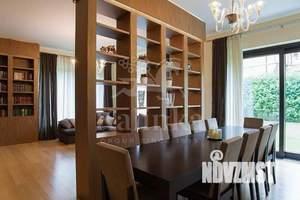 Дом 600м², 3-этажный, участок 8 сот.  