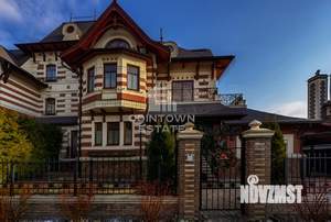 Таунхаус 367м², 3-этажный, участок 6 сот.  