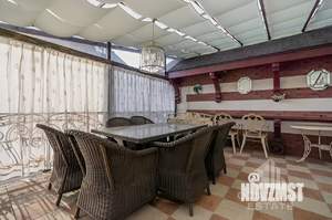 Таунхаус 367м², 3-этажный, участок 6 сот.  