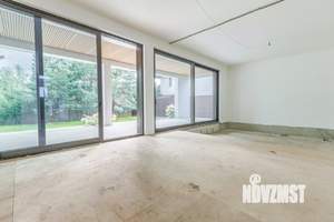 Дом 400м², 2-этажный, участок 7 сот.  