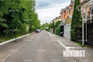 Таунхаус 260м², 3-этажный, участок 2 сот.  