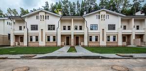 Дом 216м², 3-этажный, участок 3 сот.  