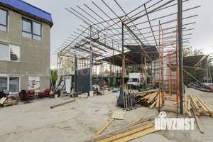 Дом 1670м², 3-этажный, участок 30 сот.  