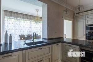 Таунхаус 280м², 3-этажный, участок 3 сот.  