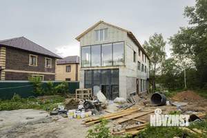 Дом 1670м², 3-этажный, участок 30 сот.  