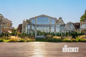 Коттедж 2160м², 3-этажный, участок 38 сот.  