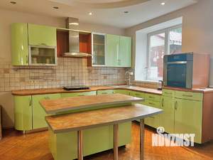 Таунхаус 230м², 3-этажный, участок 3 сот.  