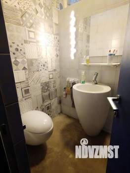 Коттедж 345м&sup2;, 2-этажный, участок 29 сот.  