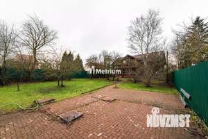 Коттедж 400м², 3-этажный, участок 10 сот.  