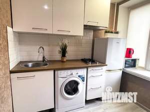 1-к квартира, посуточно, 35м2, 4/9 этаж