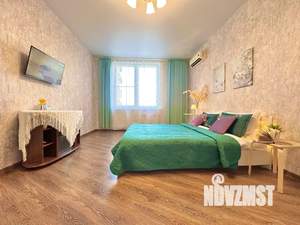 1-к квартира, посуточно, 50м2, 2/18 этаж