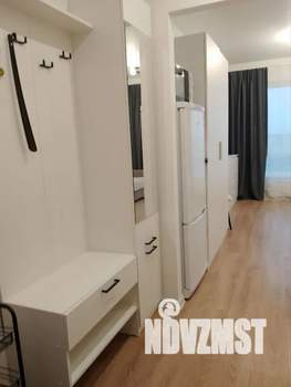 Студия квартира, посуточно, 28м2, 21/25 этаж