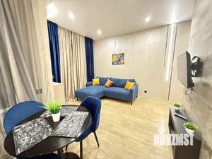 Студия квартира, посуточно, 39м2, 6/25 этаж