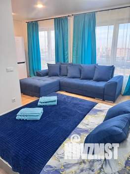 Студия квартира, посуточно, 35м2, 19/25 этаж