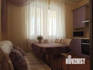 1-к квартира, посуточно, 40м2, 7/24 этаж