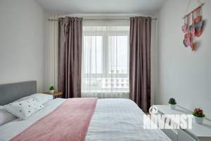1-к квартира, посуточно, 40м2, 18/23 этаж