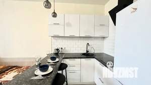 Студия квартира, посуточно, 35м2, 6/24 этаж