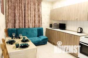 1-к квартира, посуточно, 42м2, 2/18 этаж