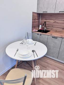 Студия квартира, посуточно, 35м2, 19/25 этаж