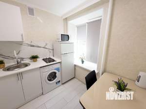 2-к квартира, посуточно, 42м2, 3/9 этаж