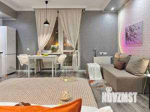 Студия квартира, посуточно, 42м2, 1/22 этаж