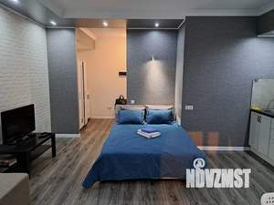 Студия квартира, посуточно, 42м2, 1/22 этаж