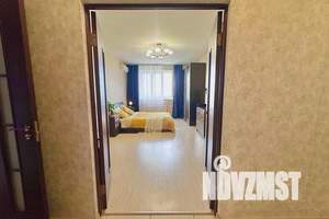 2-к квартира, посуточно, 68м2, 15/22 этаж