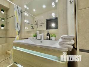 1-к квартира, посуточно, 55м2, 1/1 этаж