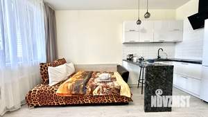 Студия квартира, посуточно, 35м2, 6/24 этаж