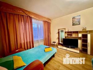 1-к квартира, посуточно, 65м2, 1/1 этаж