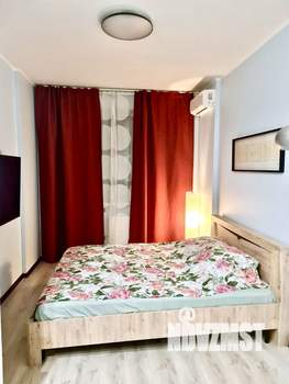 Студия квартира, посуточно, 25м2, 12/24 этаж