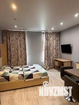 Студия квартира, посуточно, 32м2, 1/25 этаж