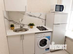 2-к квартира, посуточно, 42м2, 1/1 этаж