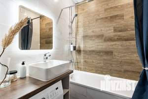 Студия квартира, посуточно, 27м2, 18/25 этаж
