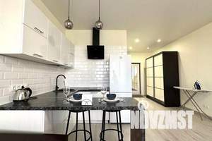 1-к квартира, посуточно, 35м2, 6/24 этаж