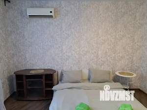 1-к квартира, посуточно, 50м2, 1/1 этаж