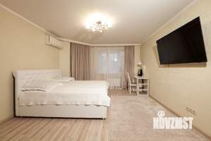 1-к квартира, посуточно, 48м2, 10/17 этаж