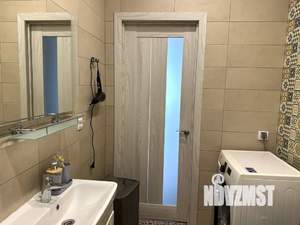 Студия квартира, посуточно, 35м2, 11/25 этаж