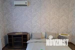 1-к квартира, посуточно, 50м2, 2/18 этаж