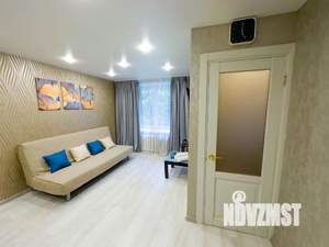 1-к квартира, посуточно, 40м2, 1/1 этаж